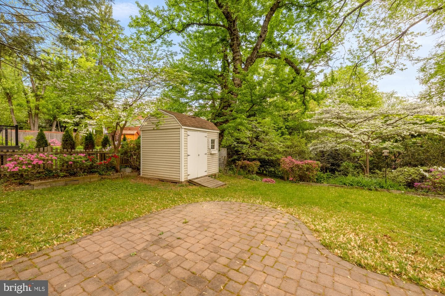 9409 Woodland Drive photo 24