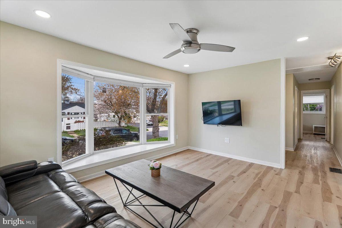 1405 Matthews Drive photo 11
