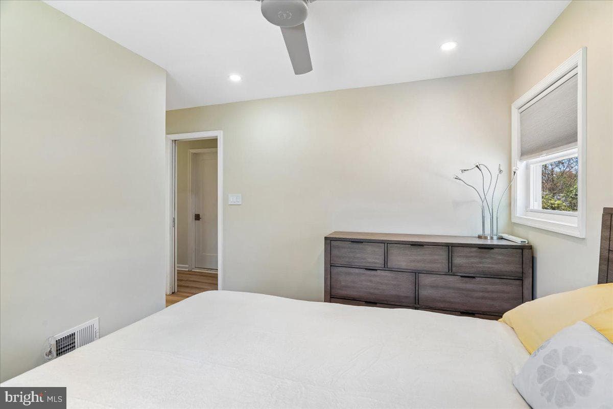 1405 Matthews Drive photo 14