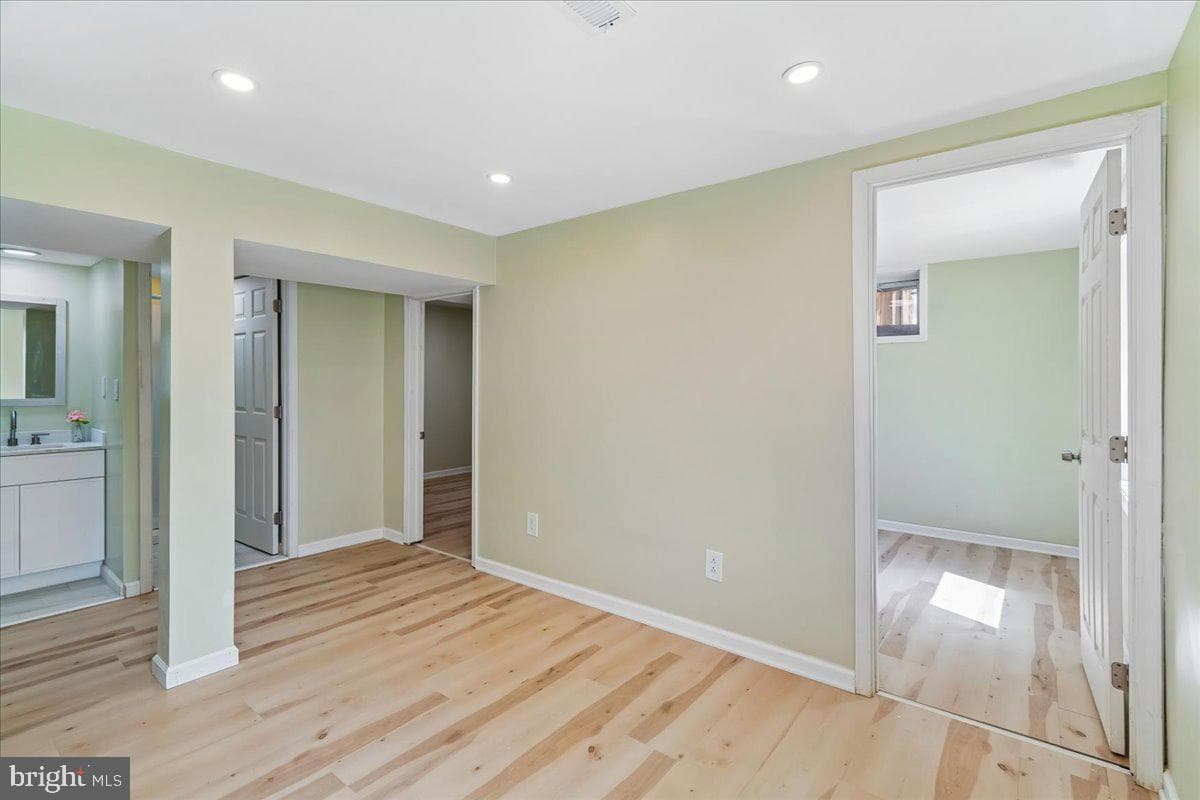 1405 Matthews Drive photo 24