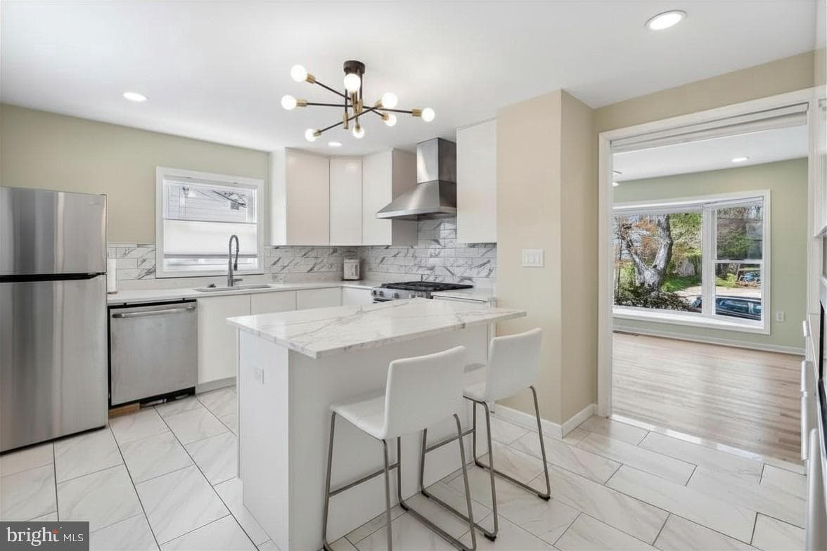 1405 Matthews Drive photo 3
