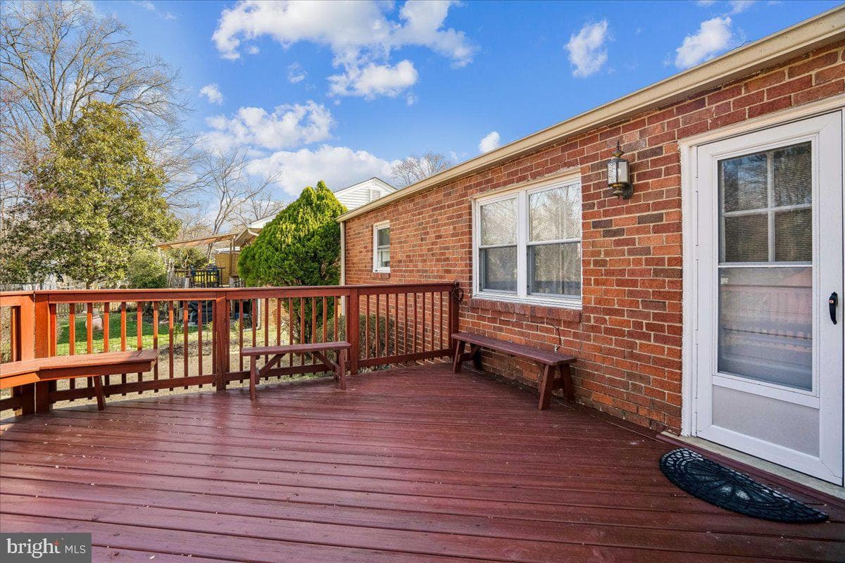 10006 Portland Place photo 9