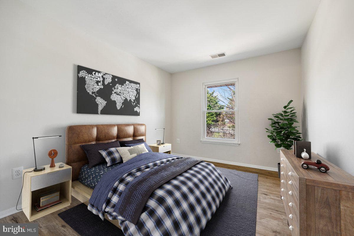 7804 Guildberry Court #301 photo 22