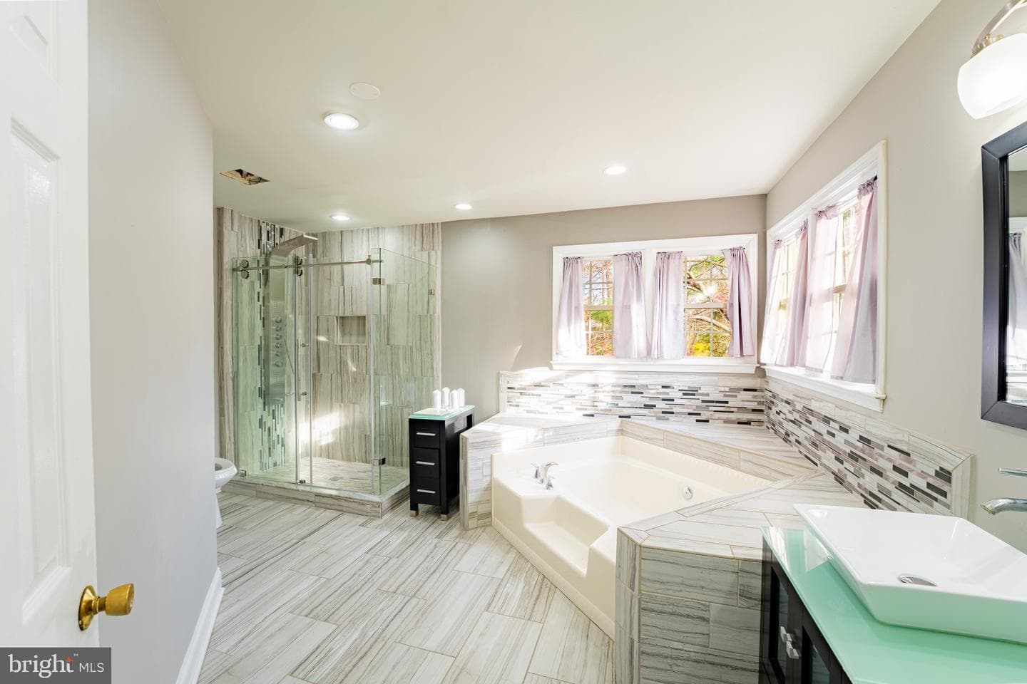 531 Norcross Way photo 24