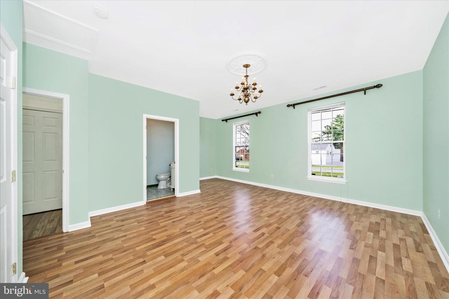26031 Mount Vernon Avenue photo 21