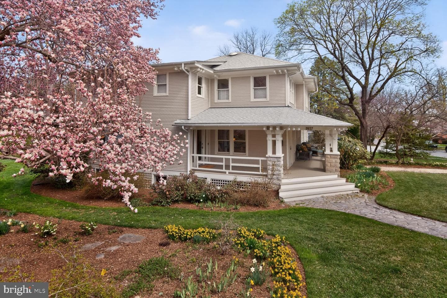 3927 Washington Street photo 4