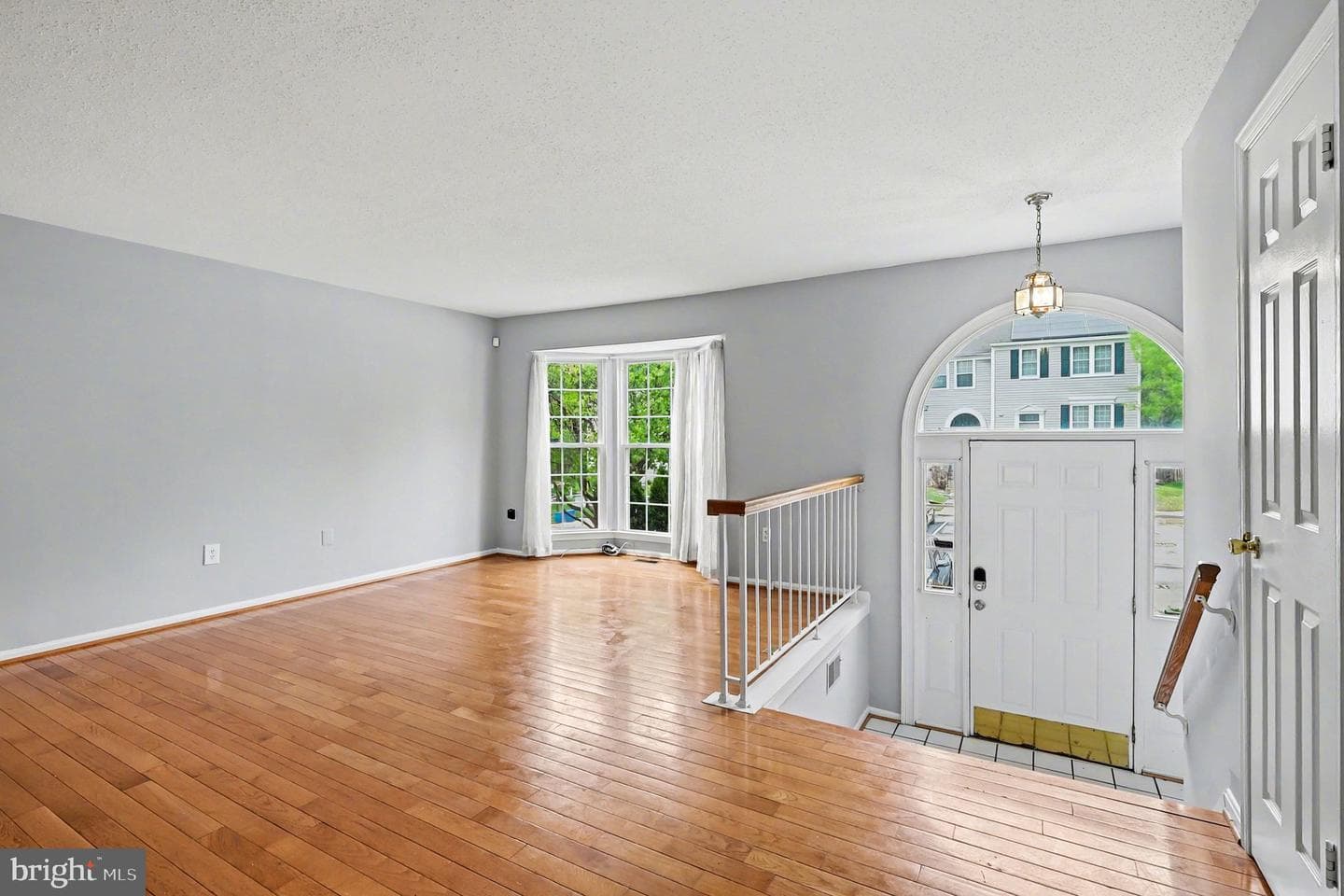 14721 Mcknew Road photo 4