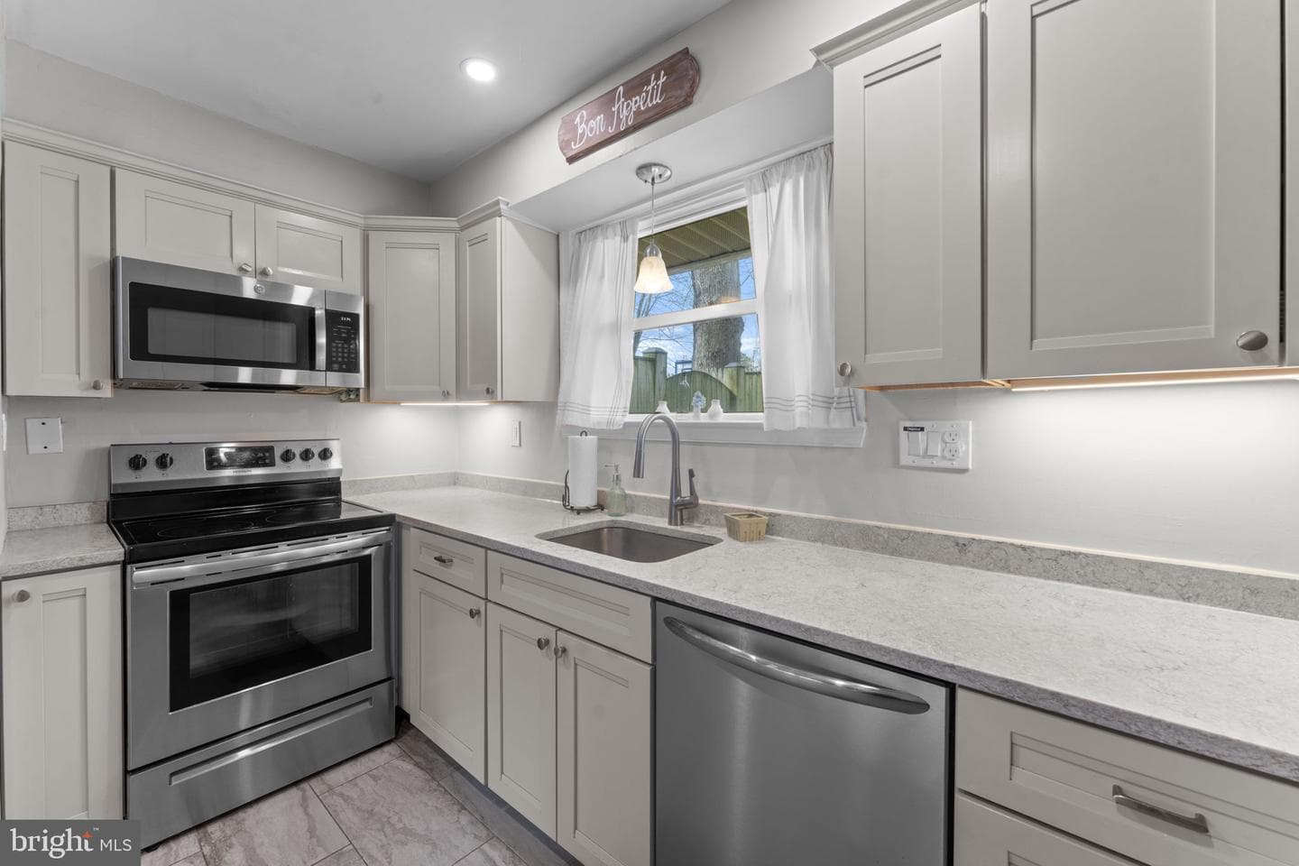 1806 Tilton Drive photo 17
