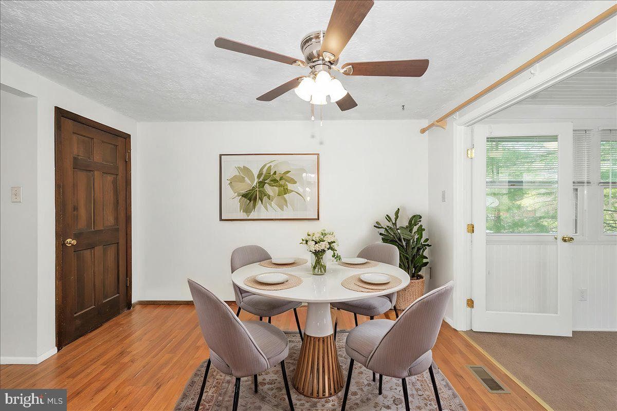 24224 Newbury Road photo 12