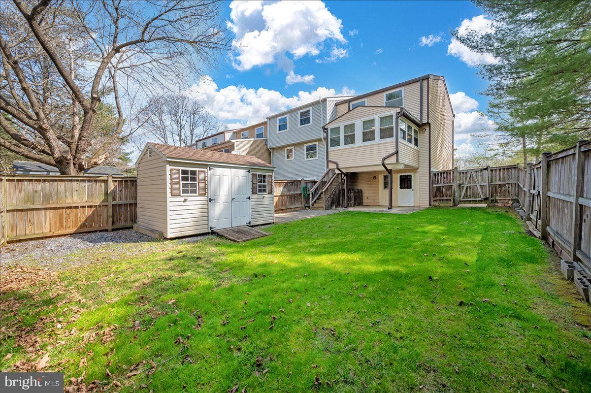 24224 Newbury Road photo 54