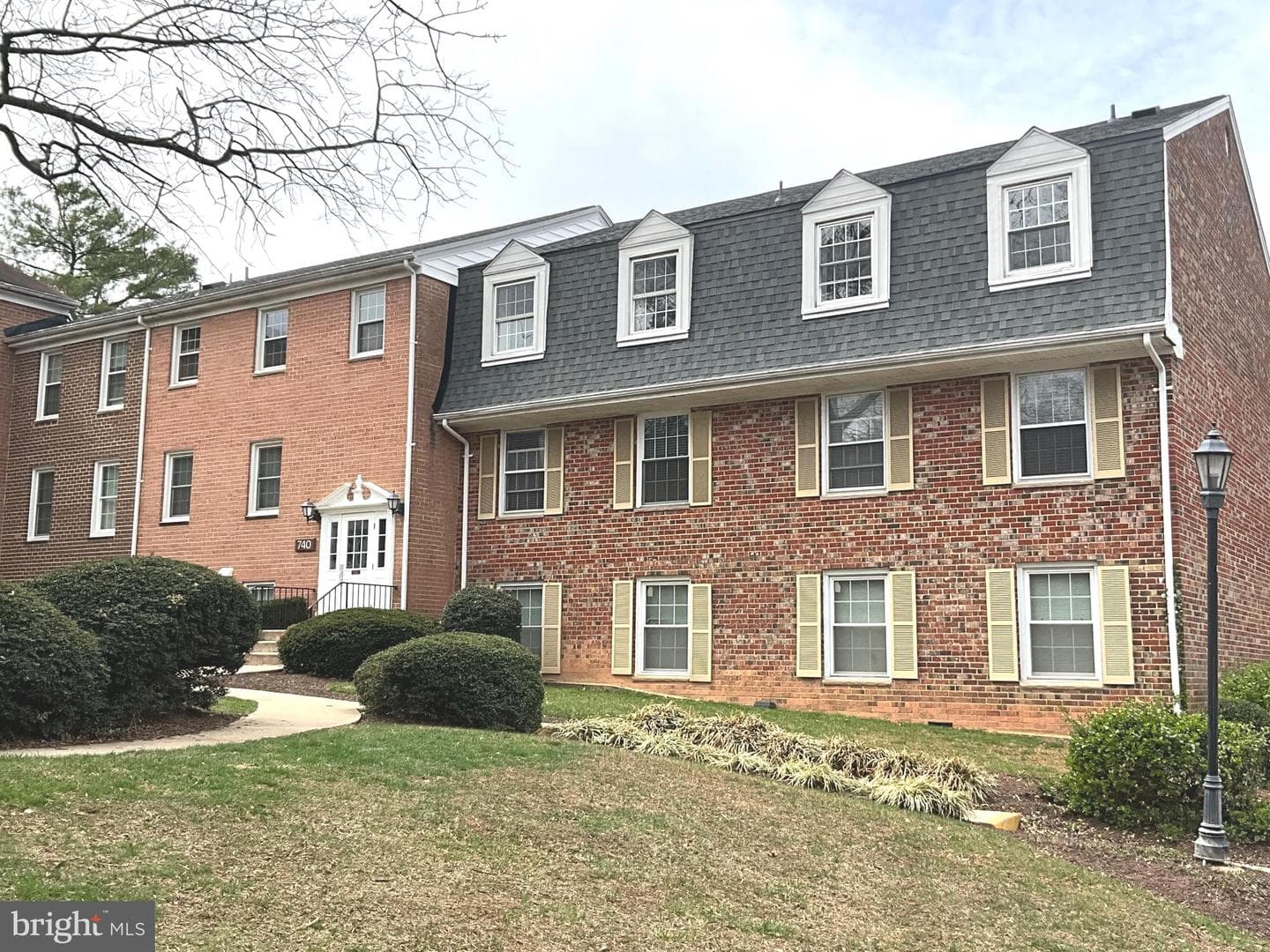 740 Quince Orchard Boulevard #202