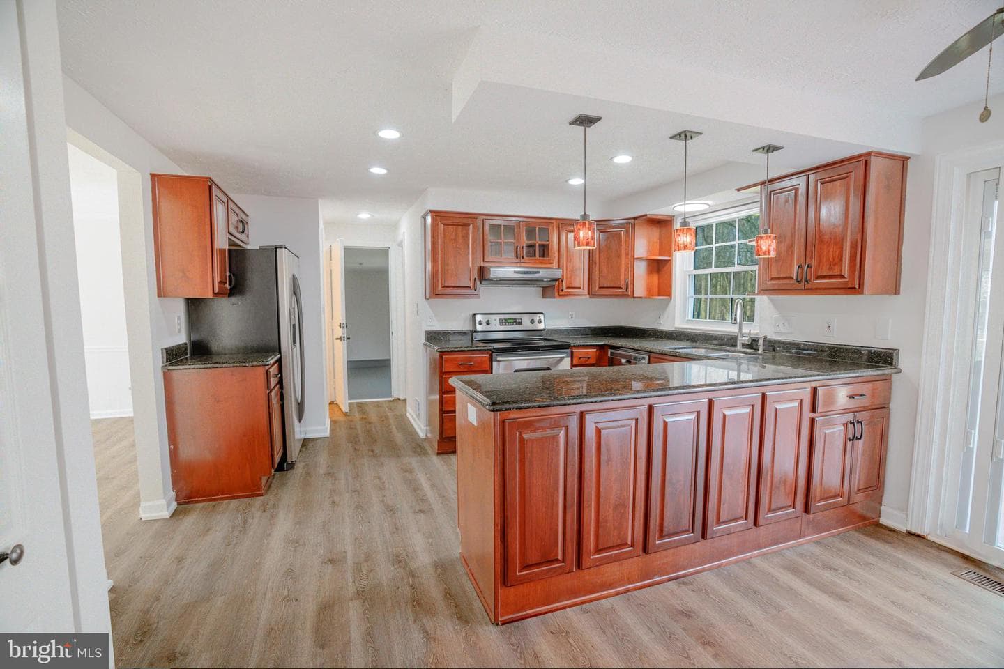 1316 Windmill Lane photo 5