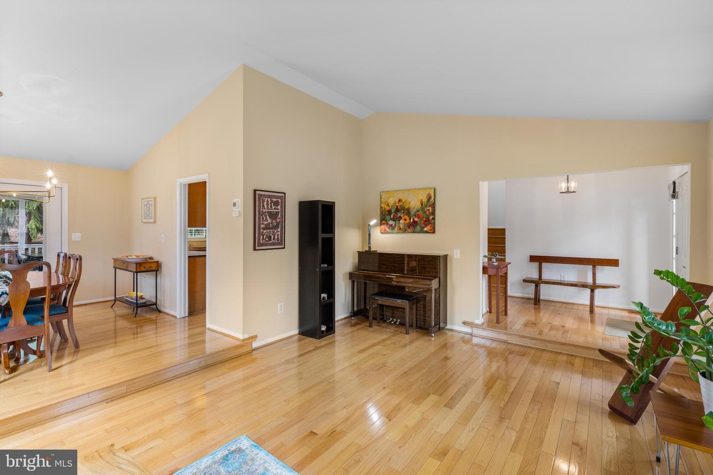 6 Chancelet Court photo 14