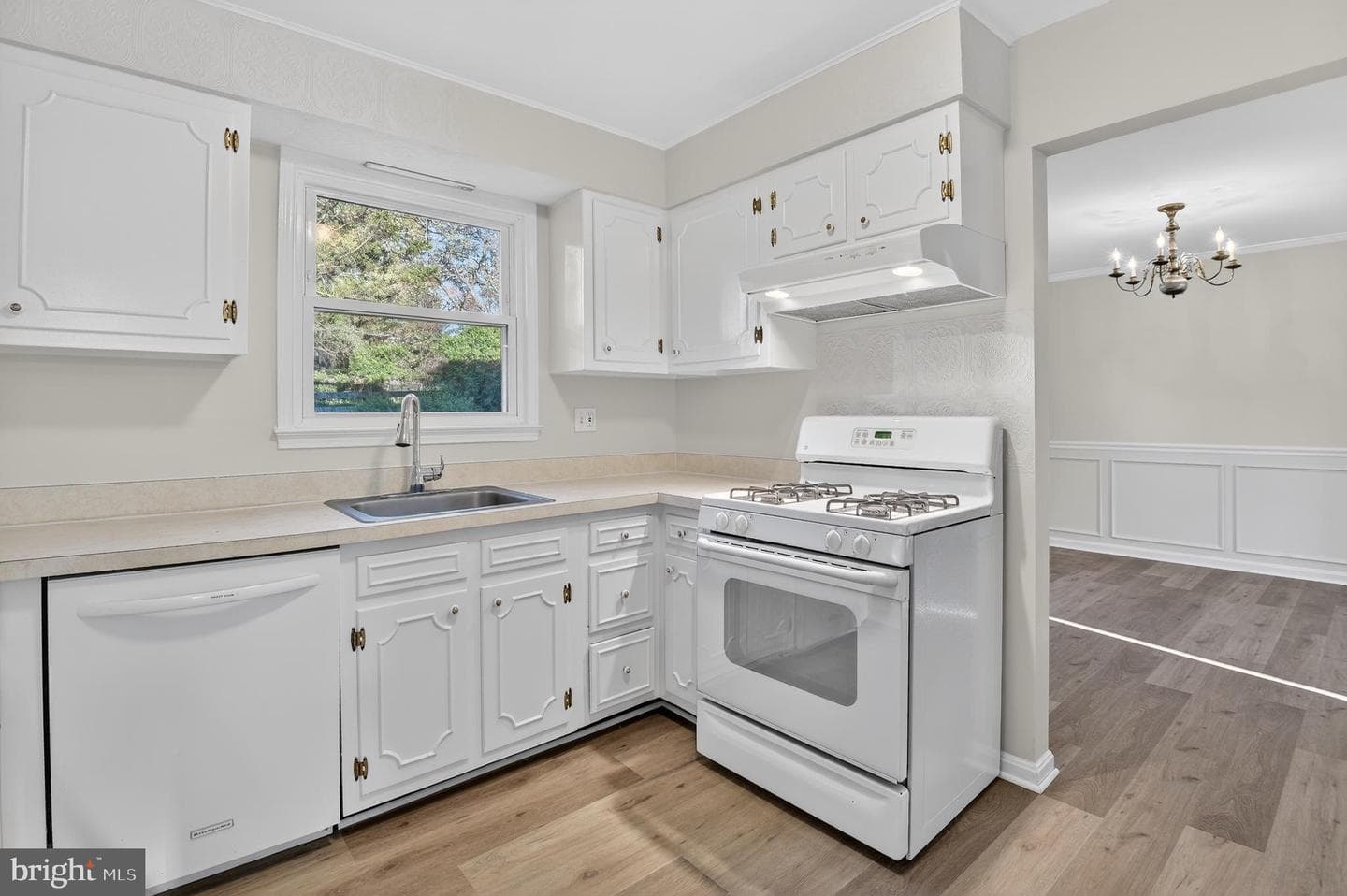 14121 Ansted Road photo 10