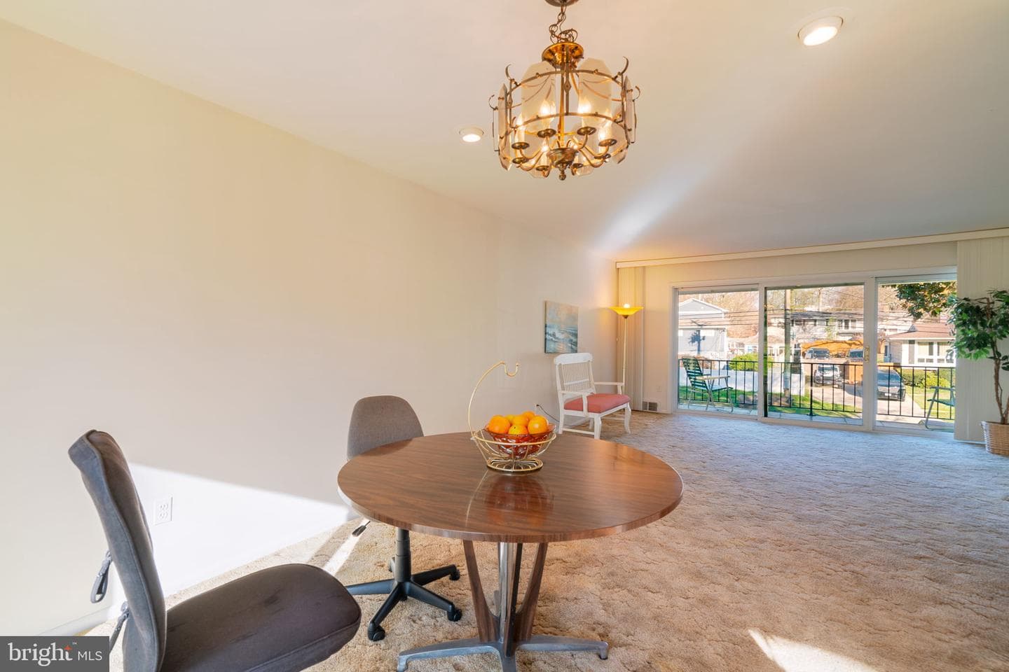 13820 Arctic Avenue photo 19