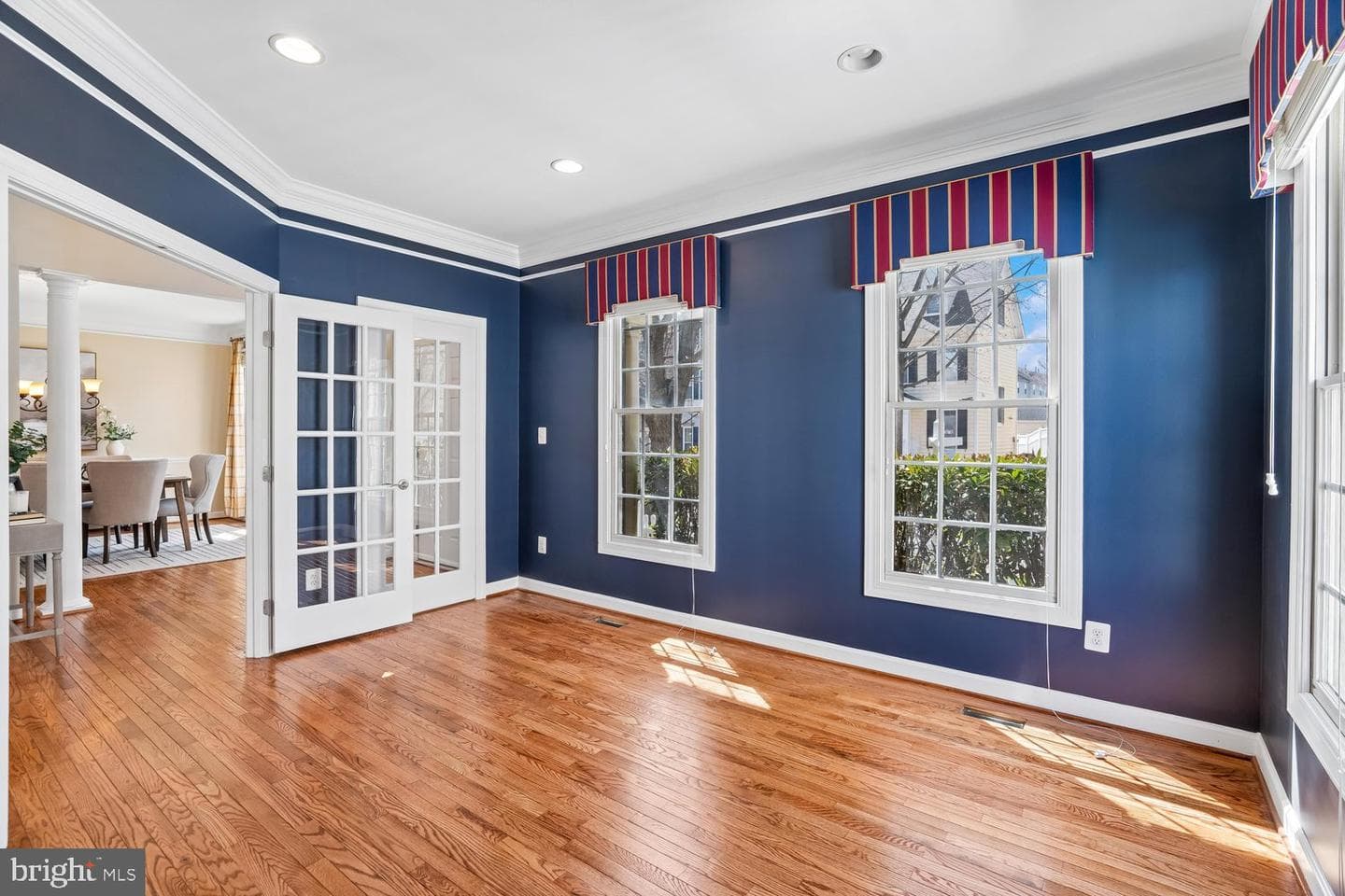 614 Linslade Street photo 17