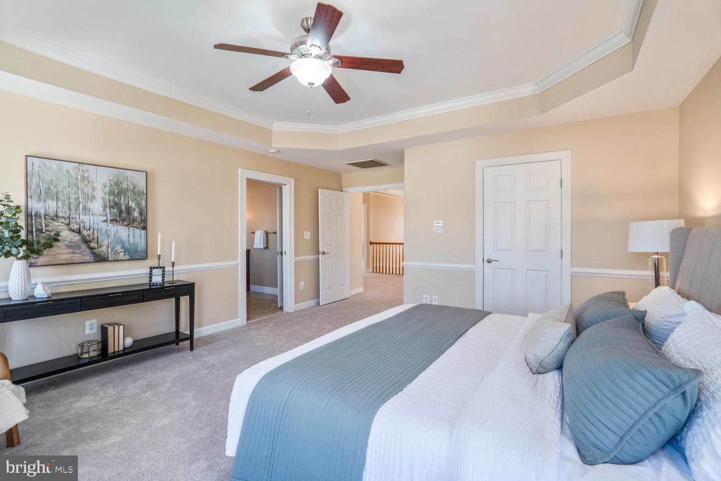 614 Linslade Street photo 24
