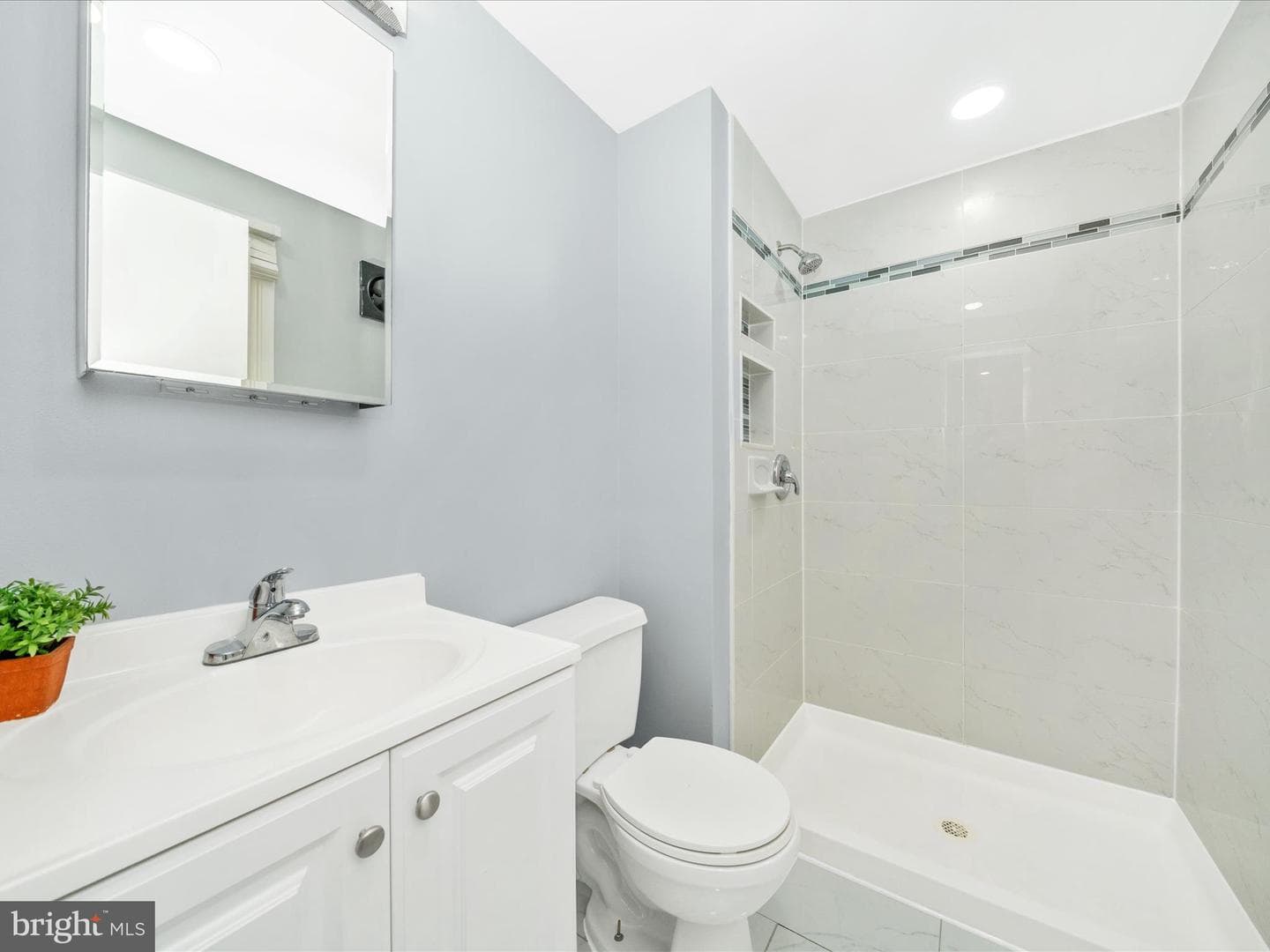 10513 Cambridge Court photo 34