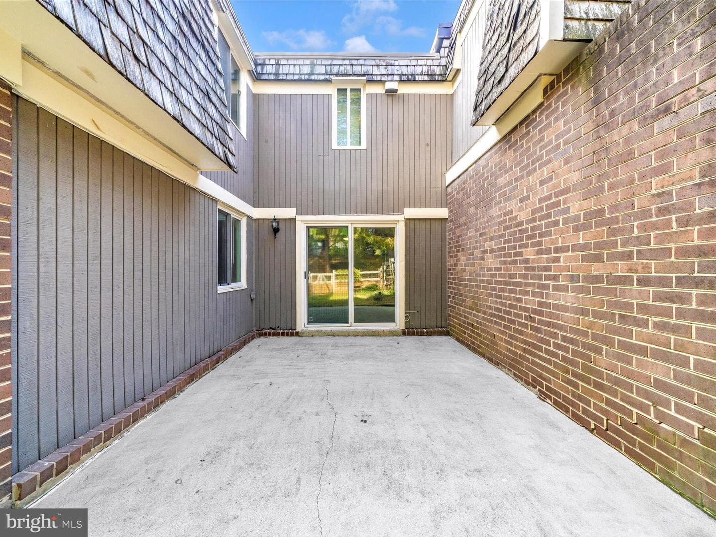 10513 Cambridge Court photo 47