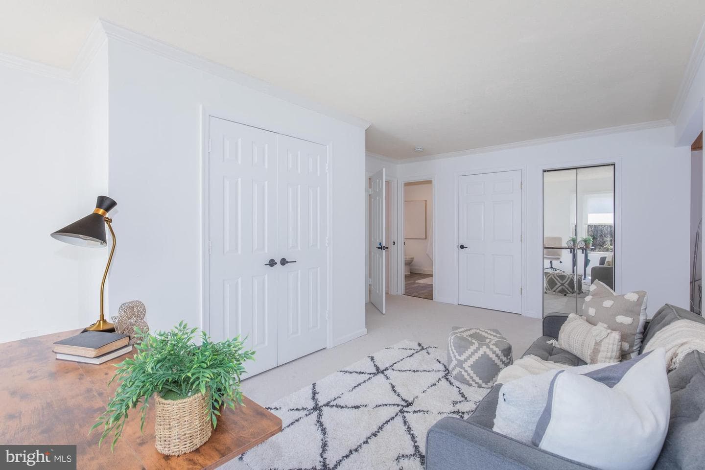 16217 Whitehaven Road photo 32