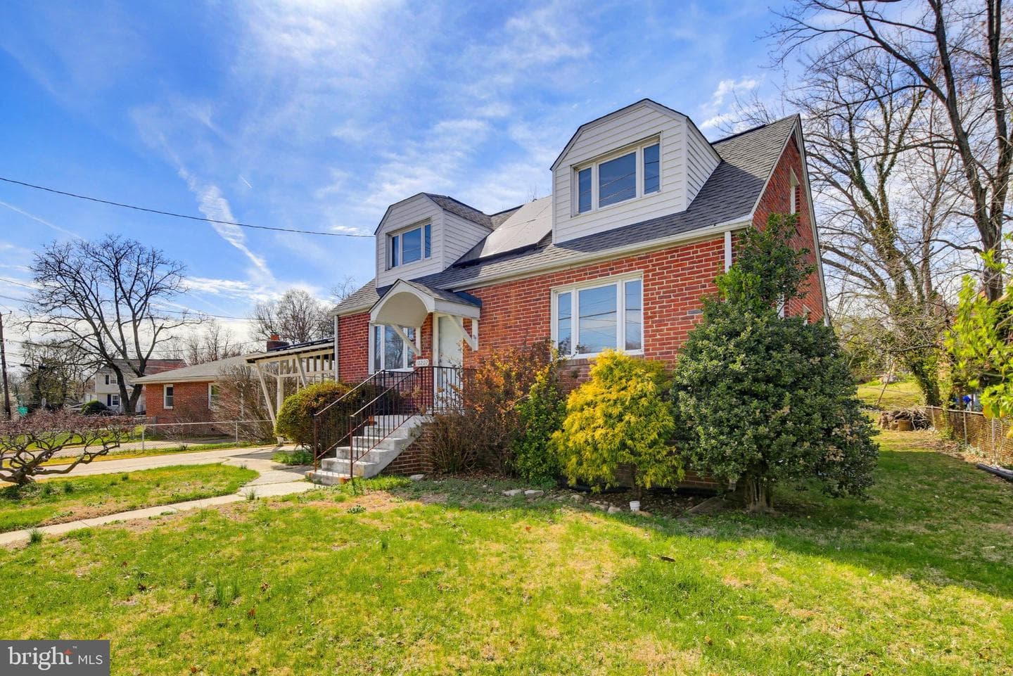 10202 Gardiner Avenue photo 39