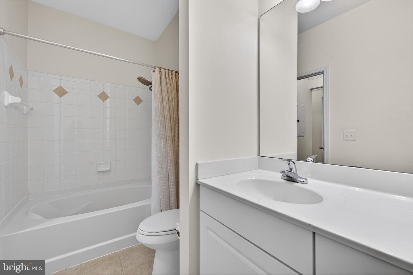 31 Booth Street #358 photo 17