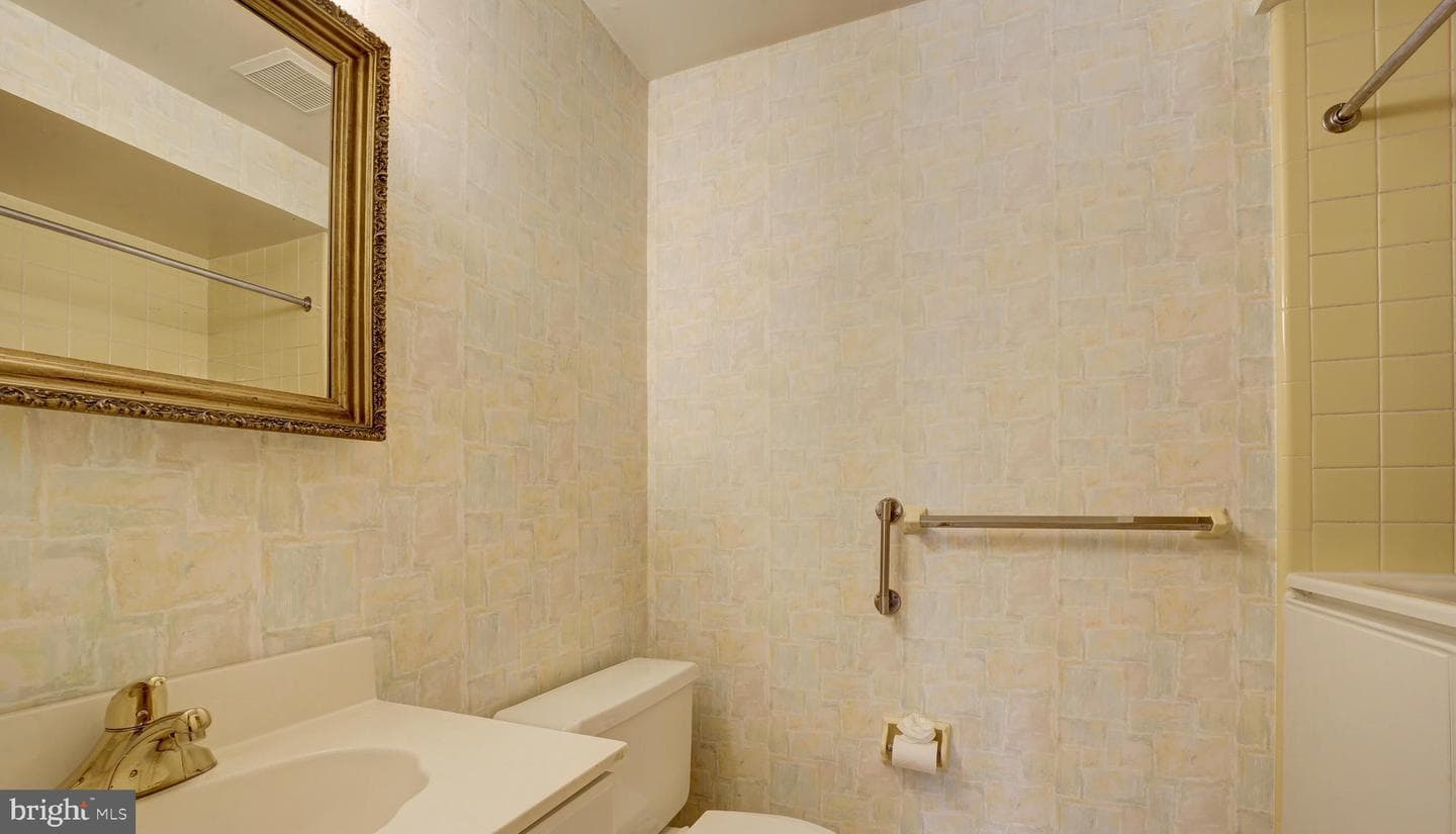 10902 Wickshire Way #f photo 22