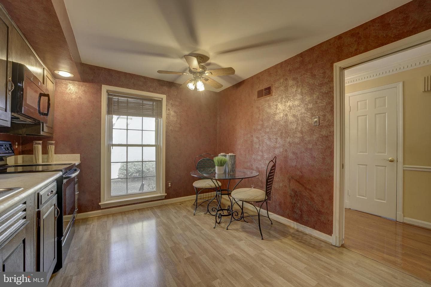 10902 Wickshire Way #f photo 9
