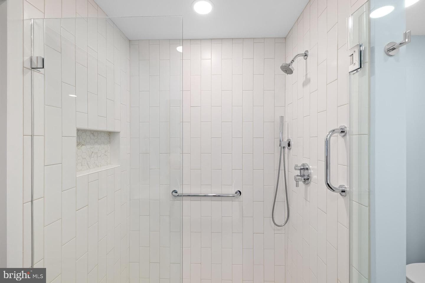 6309 Friendship Court photo 43