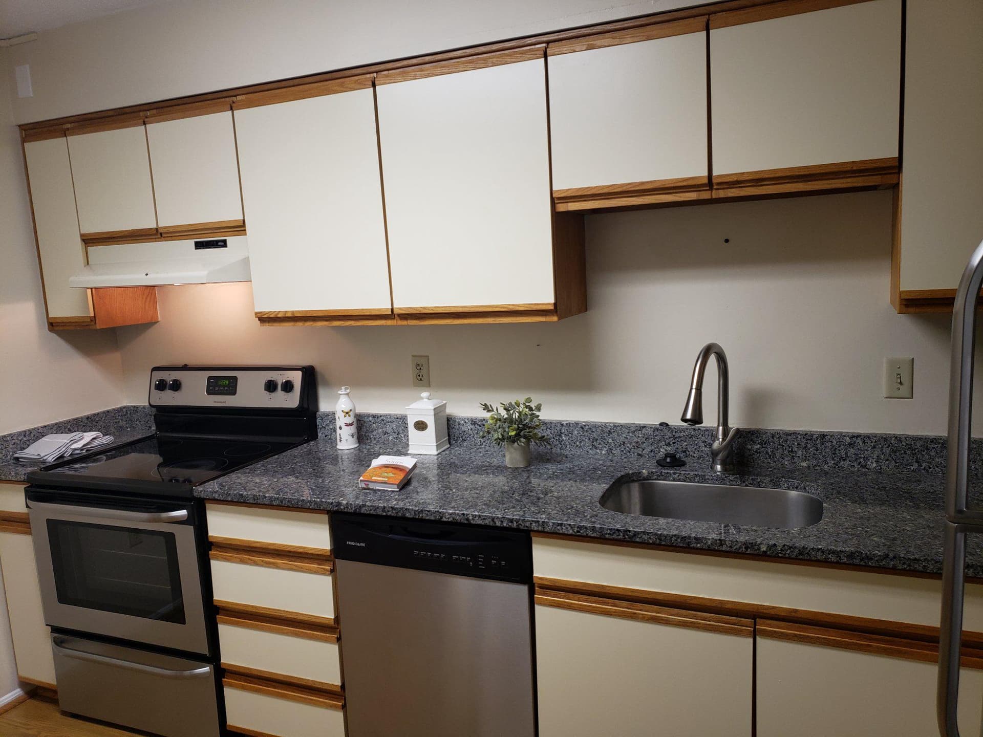15100 Interlachen Drive #4-520 photo 15