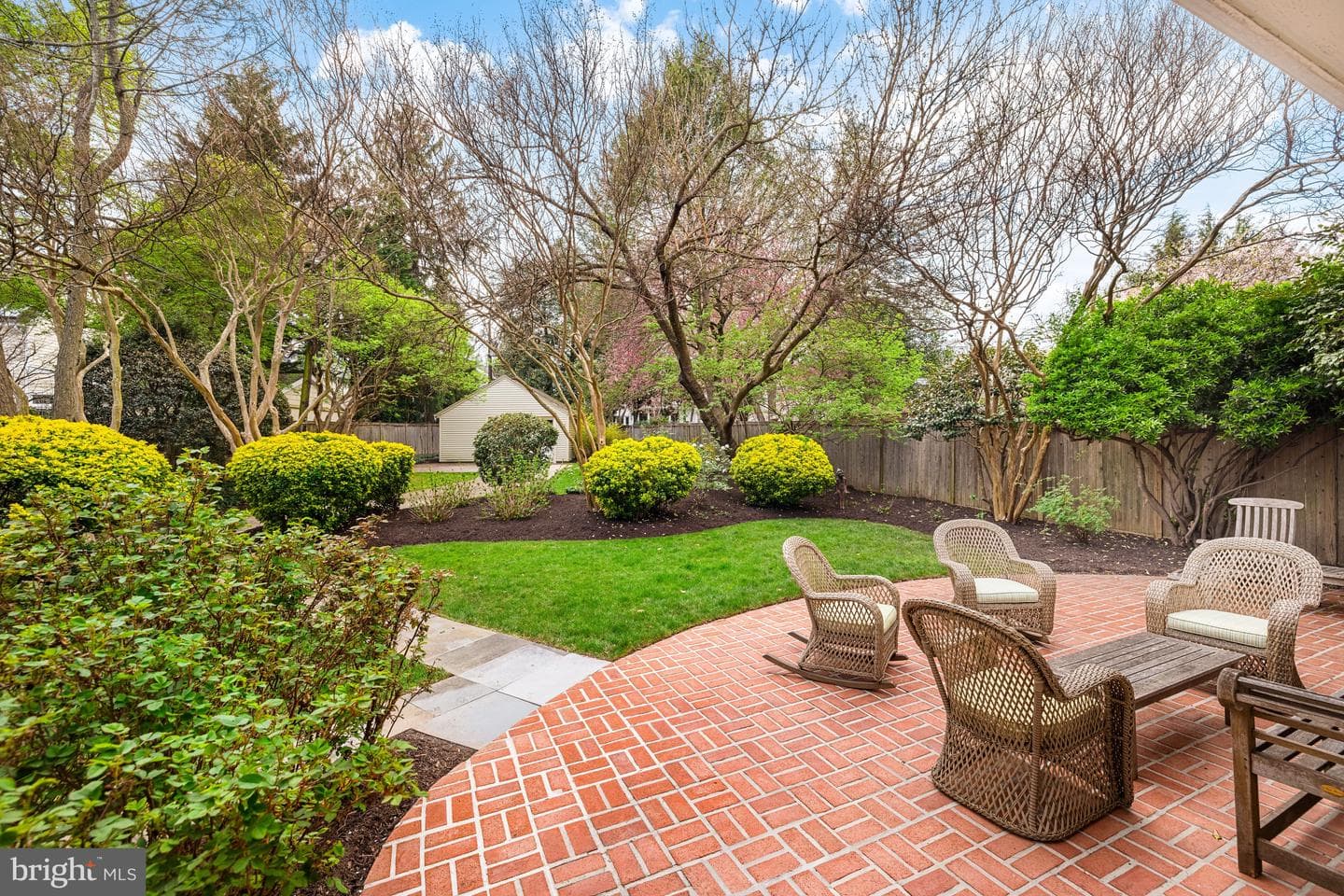 112 Summerfield Road photo 16