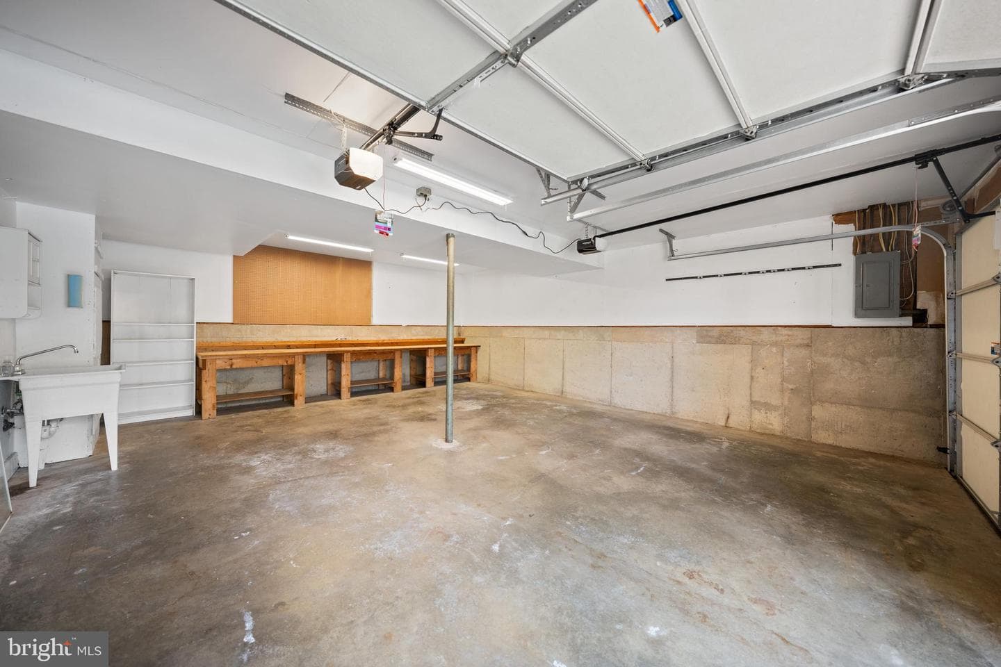 19517 Laguna Drive photo 25