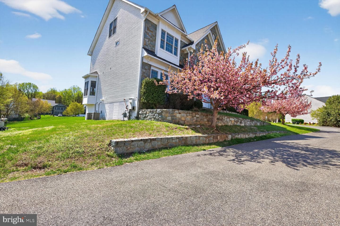 13904 Carlson Farm Drive photo 2