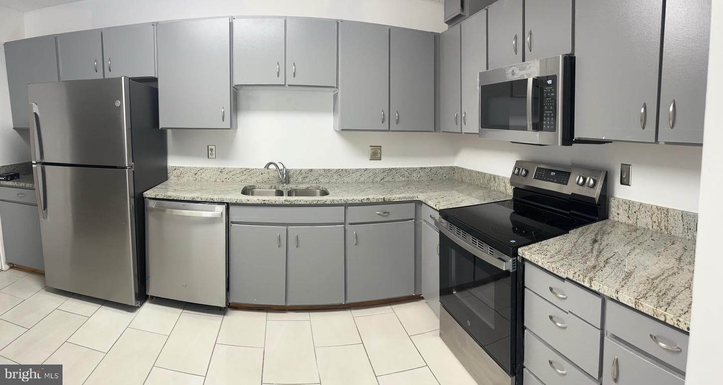 15101 Interlachen Drive #1-124 photo 6