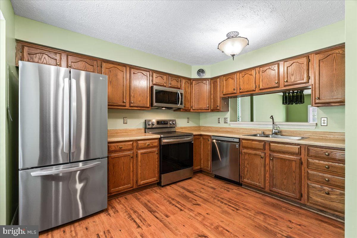 20540 Lowfield Drive photo 17