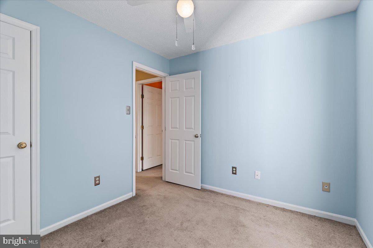 20540 Lowfield Drive photo 35