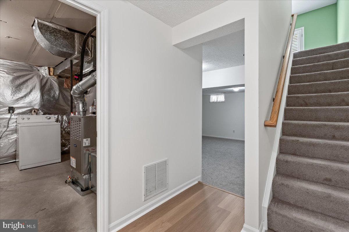20540 Lowfield Drive photo 38