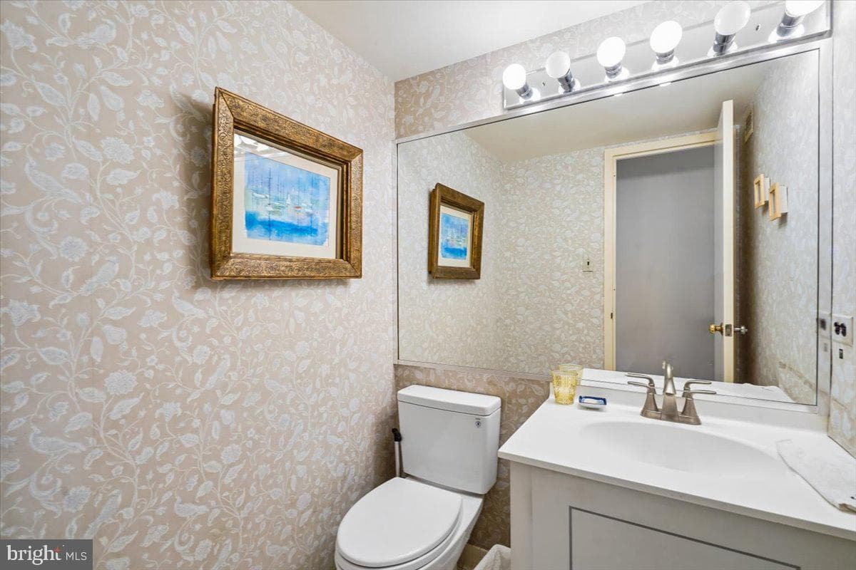 4620 N Park Avenue #1205 E photo 25