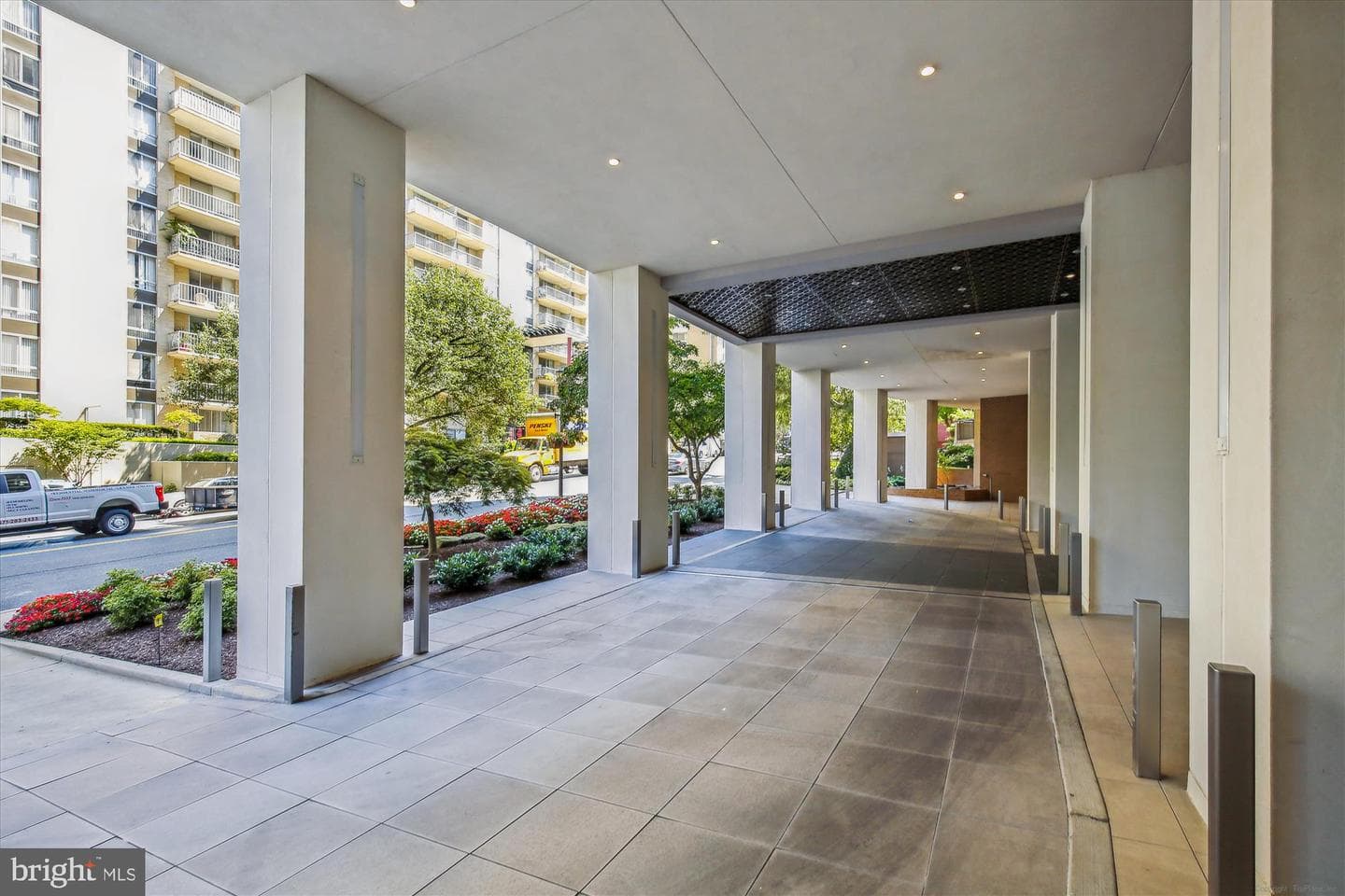 4620 N Park Avenue #1205 E photo 28