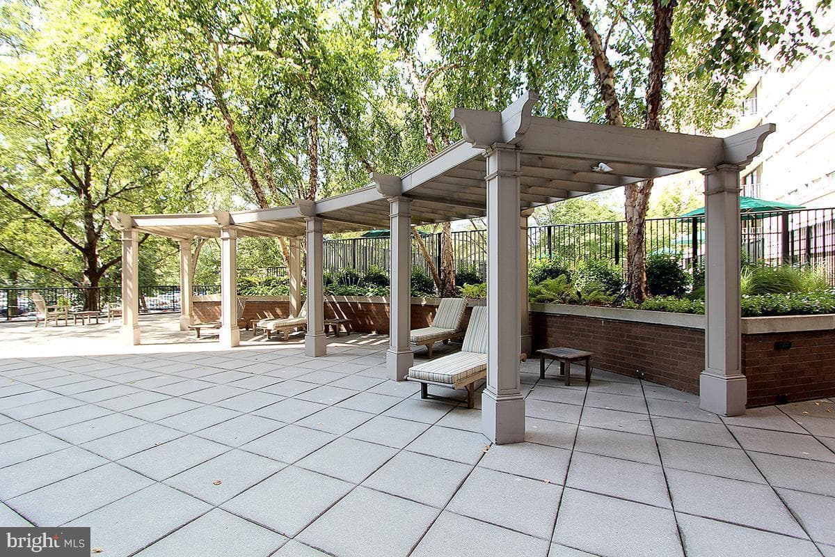 4620 N Park Avenue #1205 E photo 37