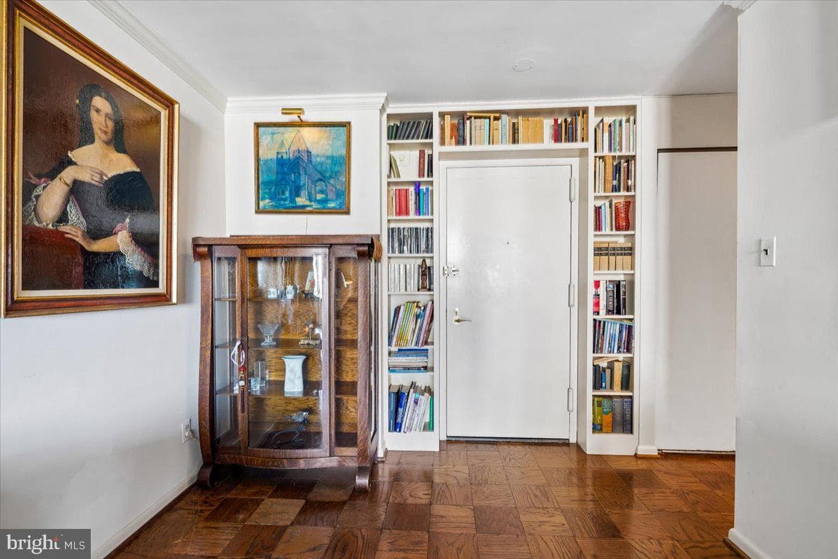 4620 N Park Avenue #1205 E photo 5