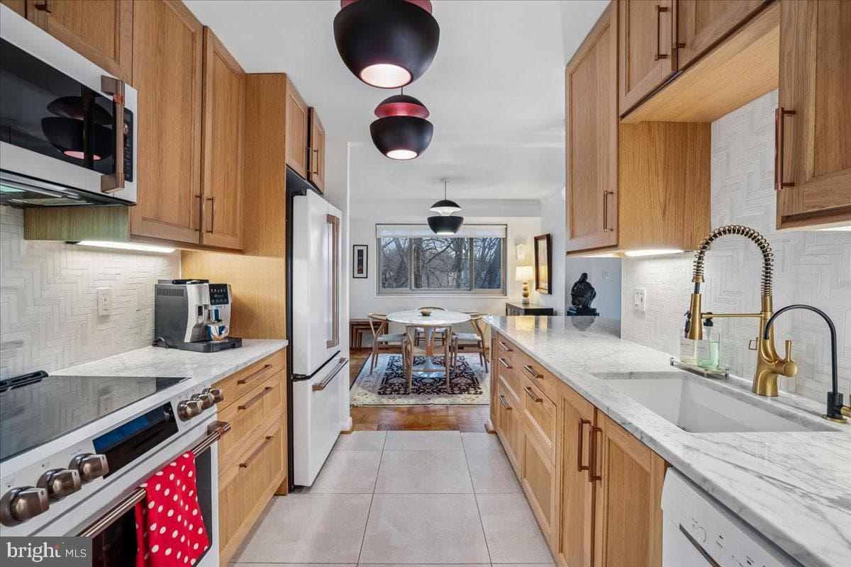 5100 Dorset Avenue #505 photo 8