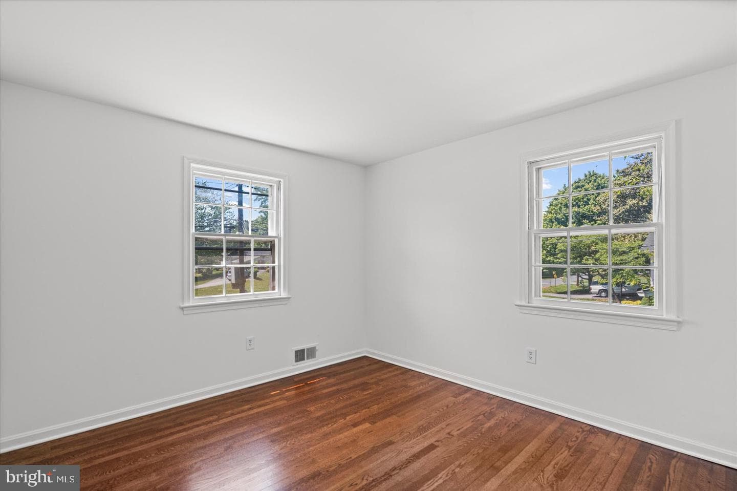 2300 Musgrove Road photo 10