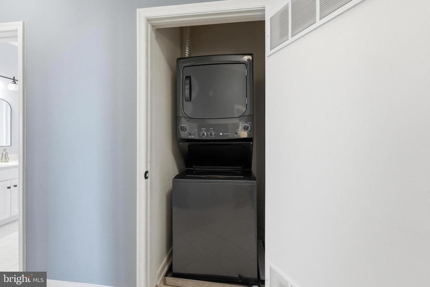 8045 Newell Street #506 photo 30