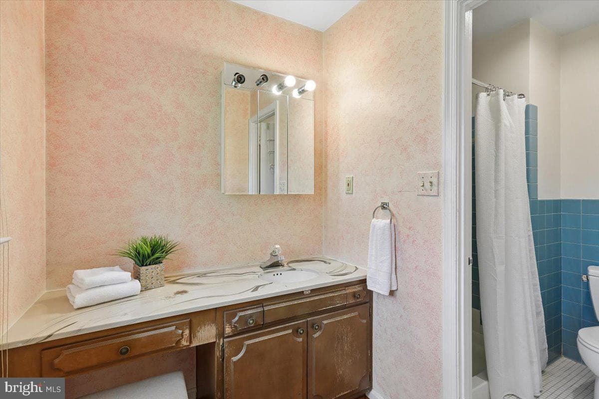 16725 Frontenac Terrace photo 50