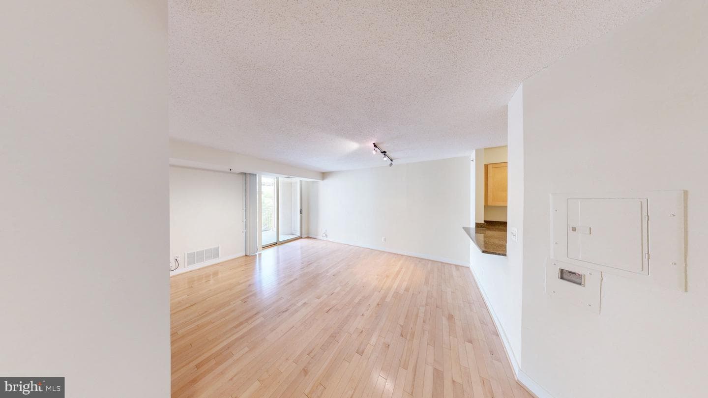 7500 Woodmont Avenue #s611 photo 5