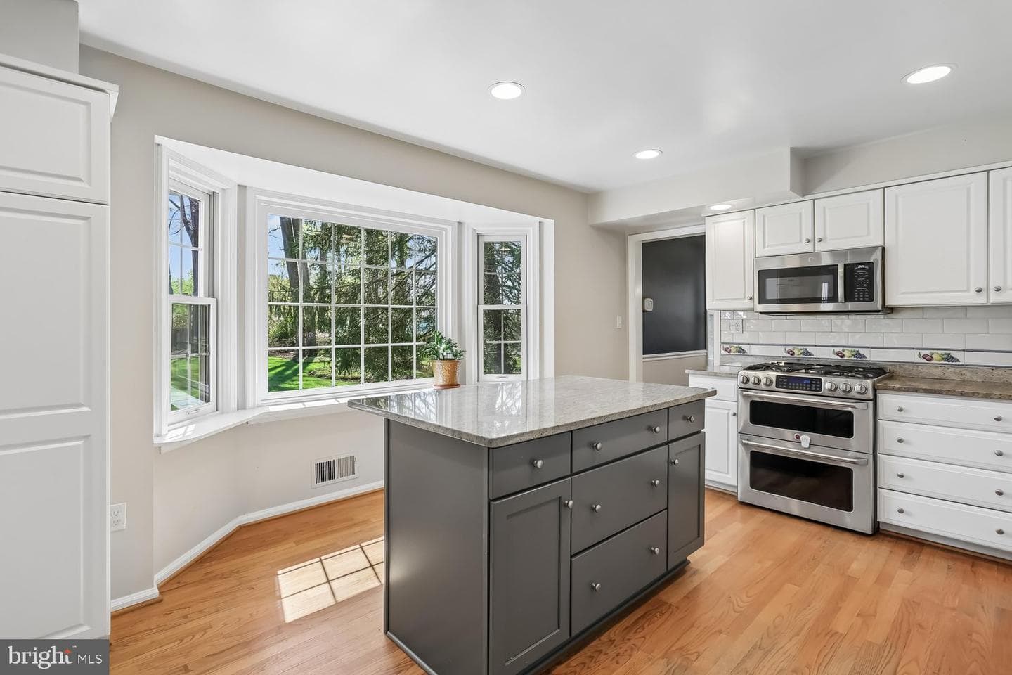 14338 Chesterfield Road photo 14