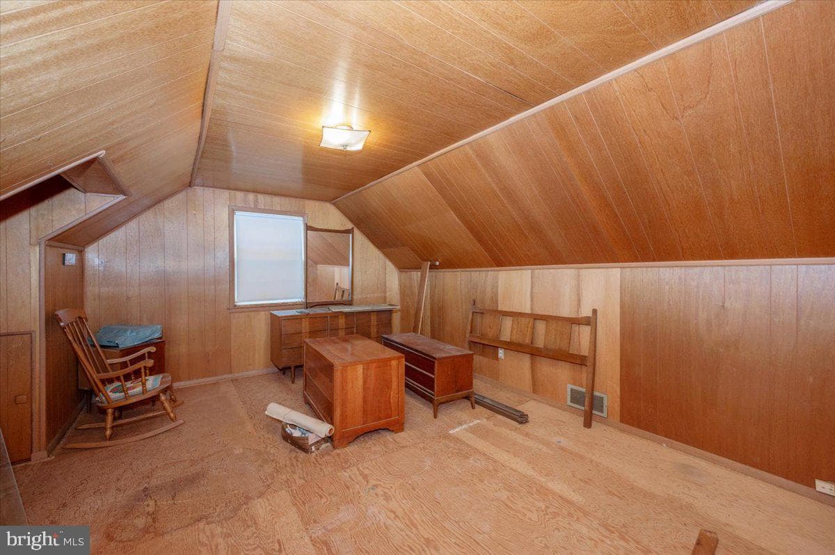 9813 Braddock Road photo 27