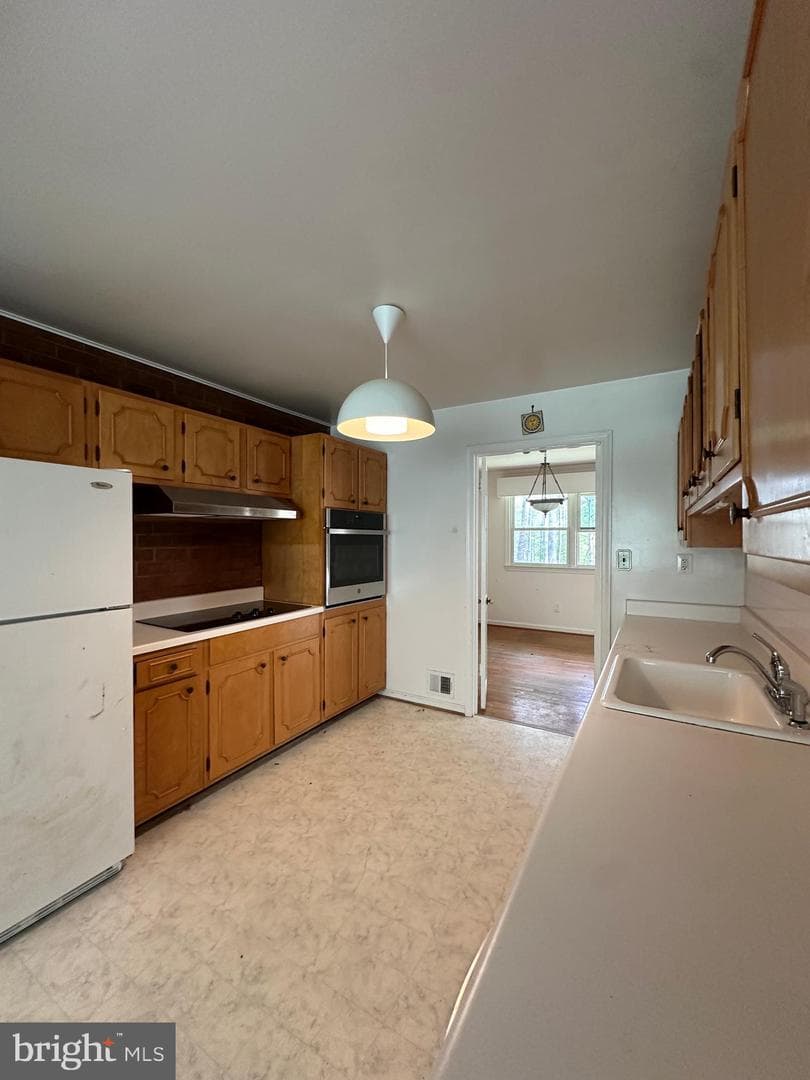 6621 Sulky Lane photo 16