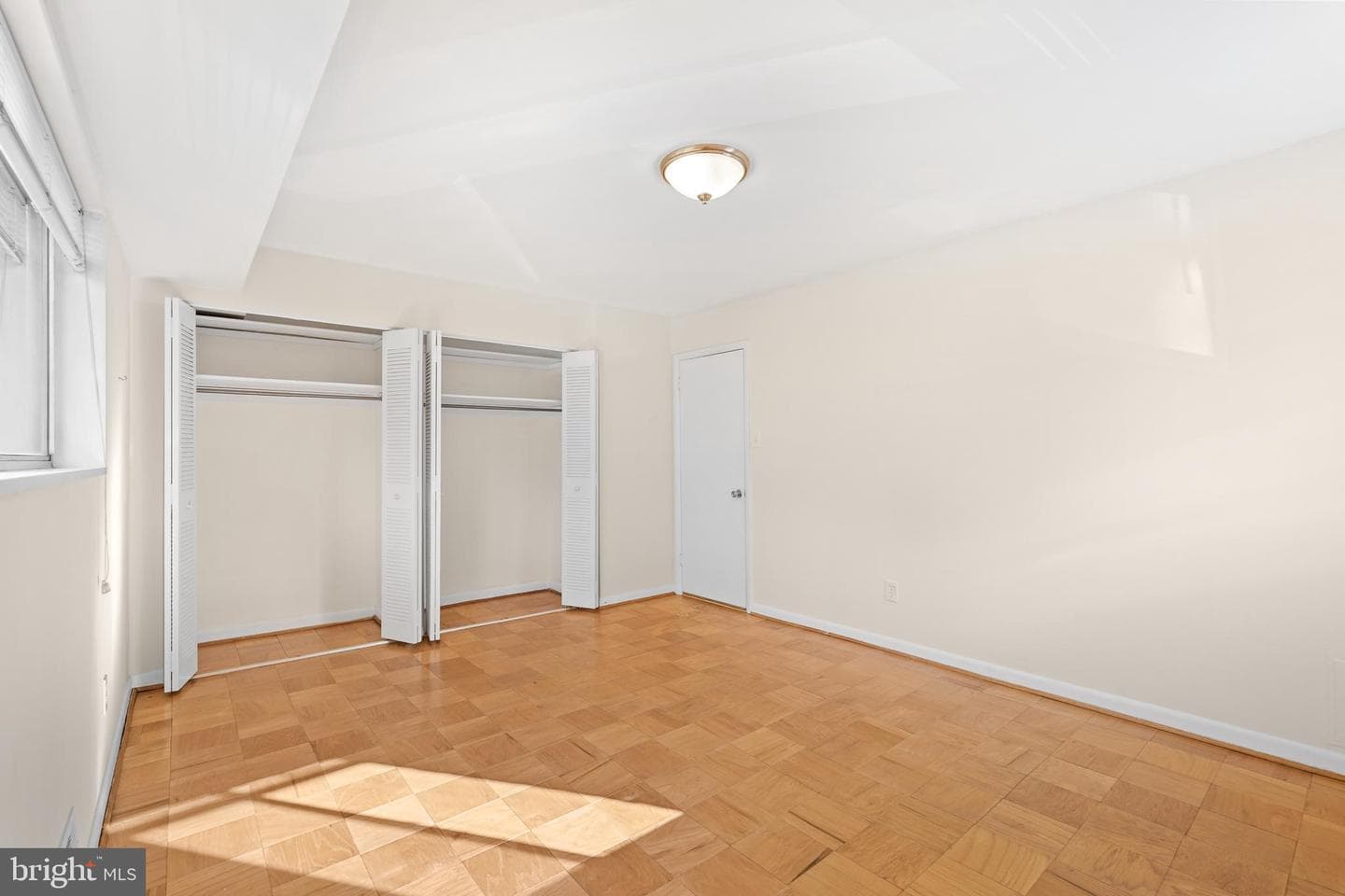 10630 Montrose Avenue #104 photo 16